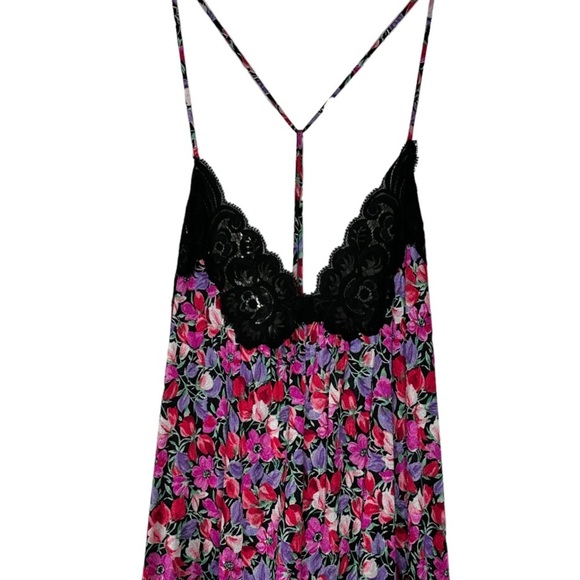 Vintage‎ Vanity Fair Nylon Floral Long Negligee - Picture 2 of 7